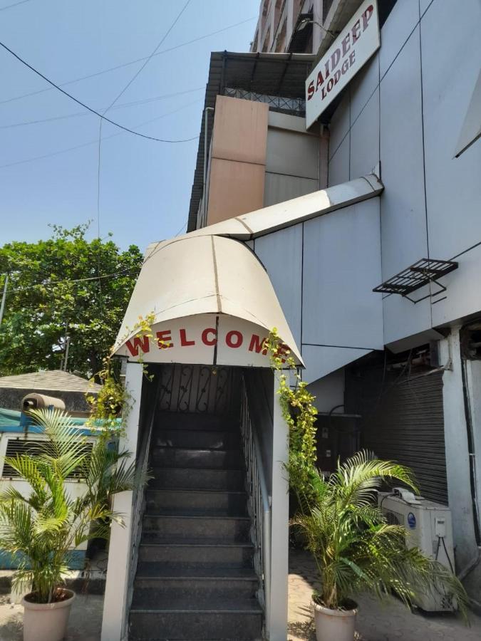 Hotel Sai Deep Lodging By Wb Inn Navi Mumbai Bagian luar foto